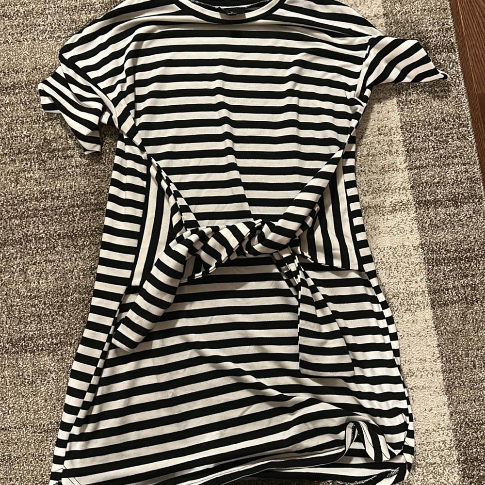 Lumiere size M stripe dress
